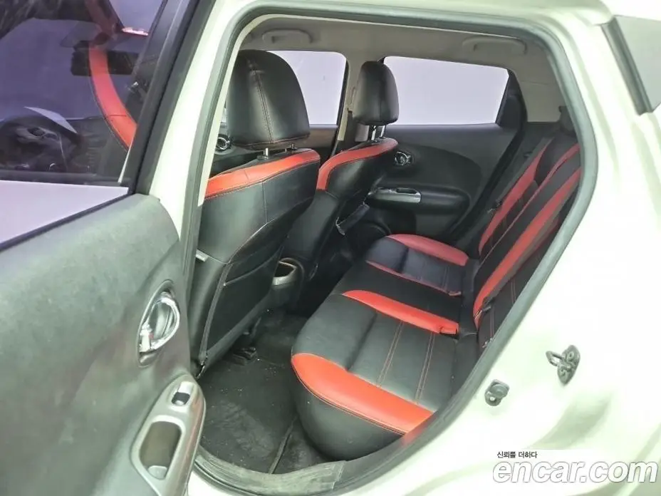 Nissan Juke 2014 1.6 автомат (гидро), фото 10 Nissan Juke 2014 1.6 автомат (гидро), фото 10