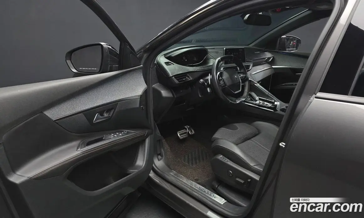 Peugeot 5008 2019 1.5 автомат (гидро), фото 13