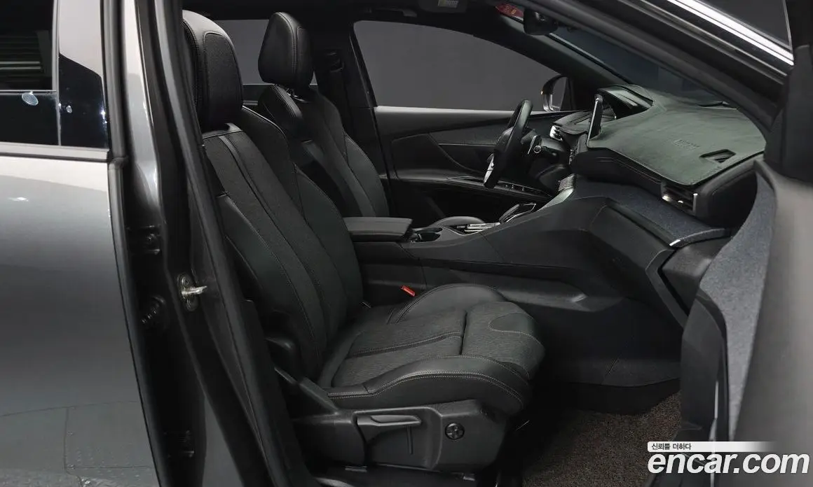 Peugeot 5008 2019 1.5 автомат (гидро), фото 16