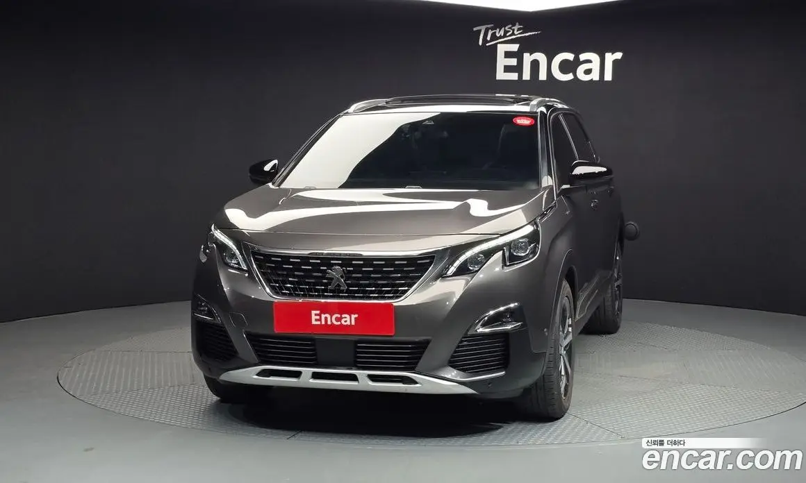 Peugeot 5008 2019 1.5 автомат (гидро), фото 3