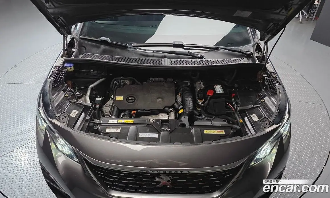 Peugeot 5008 2019 1.5 автомат (гидро), фото 6