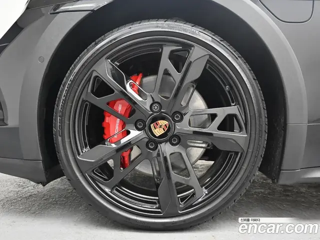 Porsche Taycan 2025 0.2 автомат (гидро), миниатюра 5