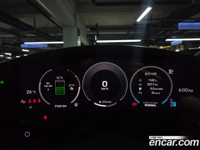 Porsche Taycan 2025 0.2 автомат (гидро), миниатюра 8