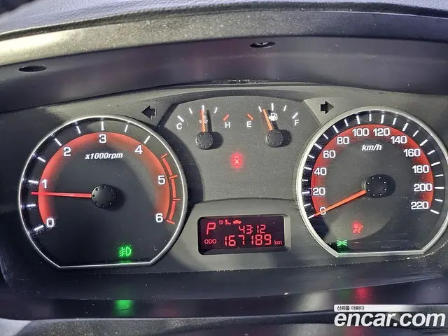 SsangYong Korando 2013 2.0 автомат (гидро), миниатюра 7