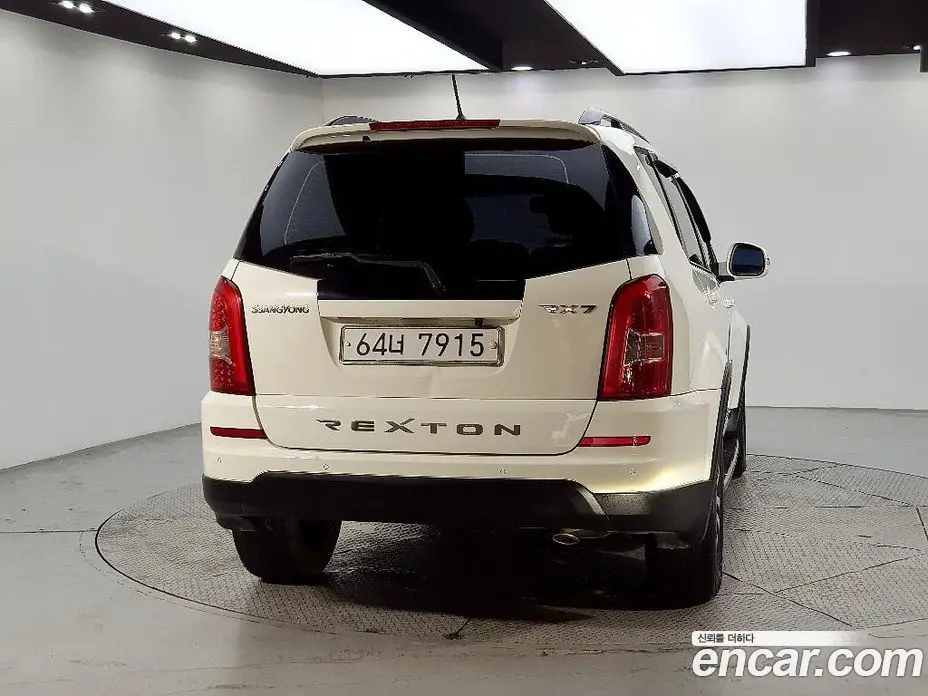 SsangYong Rexton 2012 2.0 автомат (гидро), фото 3