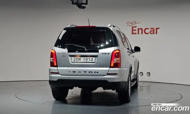 SsangYong Rexton 2015 2.0 автомат (гидро), миниатюра 3