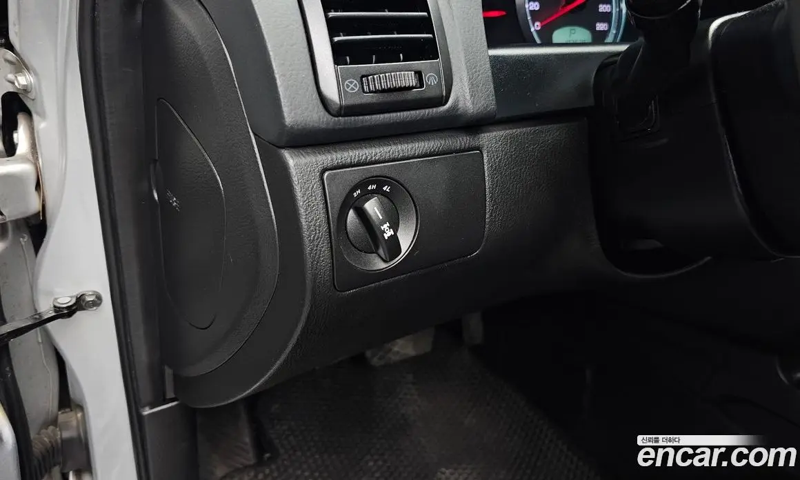 SsangYong Rexton 2015 2.0 автомат (гидро), фото 27