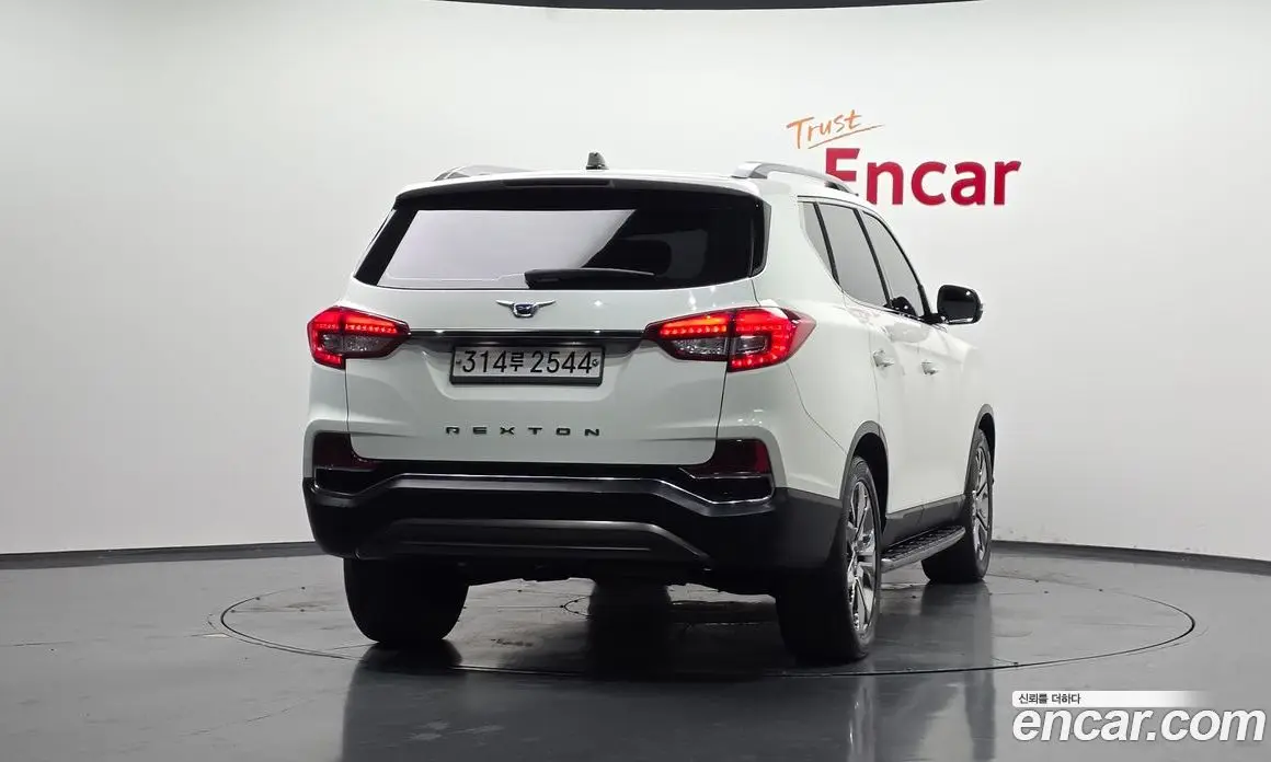 SsangYong Rexton 2020 2.2 автомат (гидро), фото 4