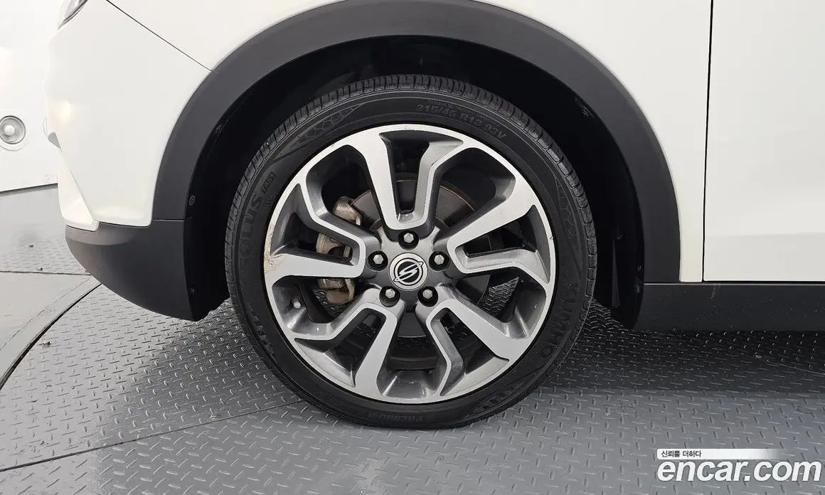 SsangYong TIBOLI 2016 1.6 автомат (гидро), фото 4