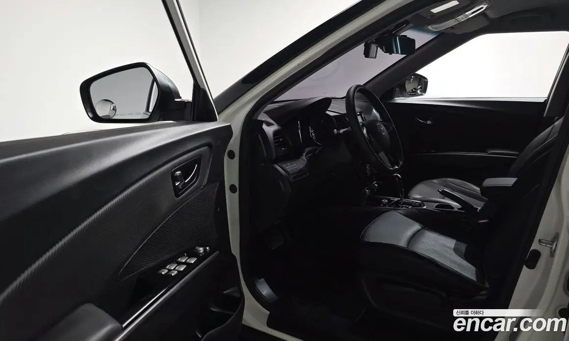 SsangYong TIBOLI 2017 1.6 автомат (гидро), фото 10