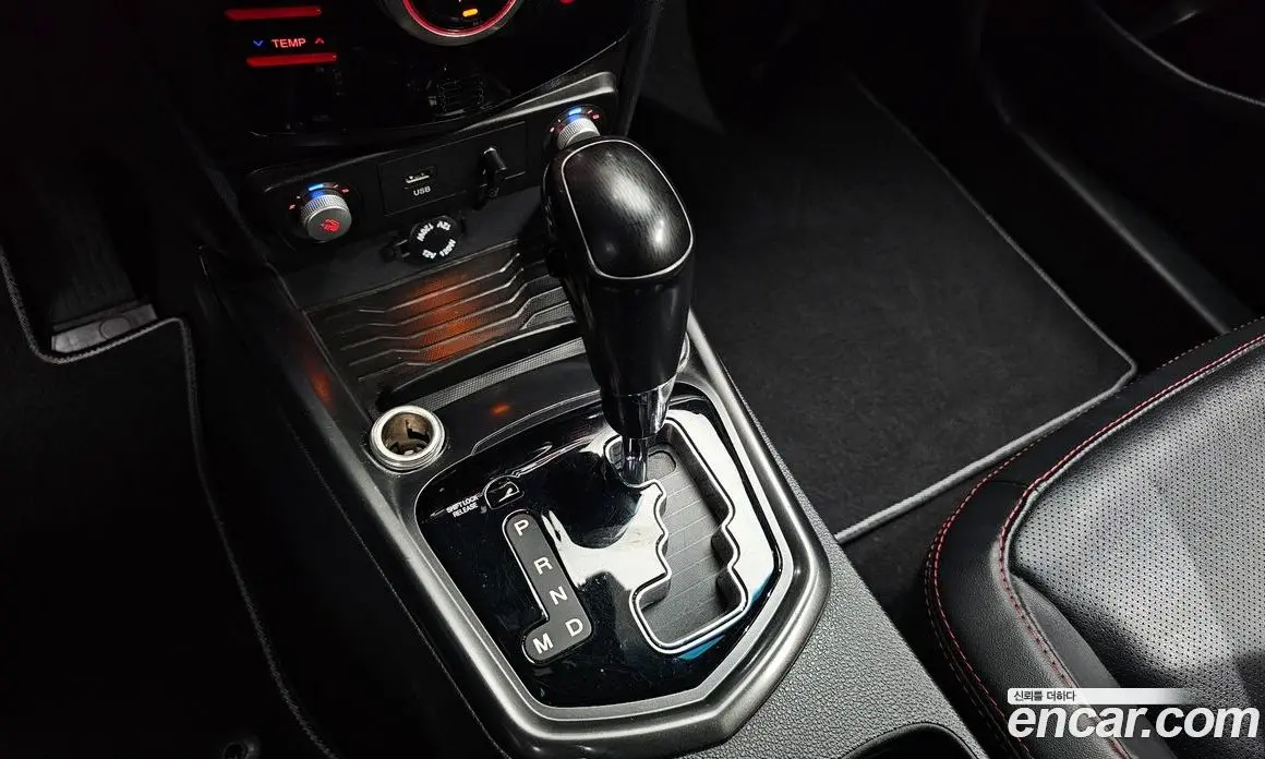 SsangYong TIBOLI 2017 1.6 автомат (гидро), фото 12
