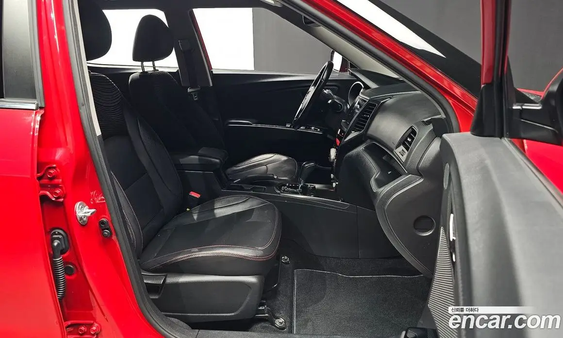 SsangYong TIBOLI 2017 1.6 автомат (гидро), фото 13