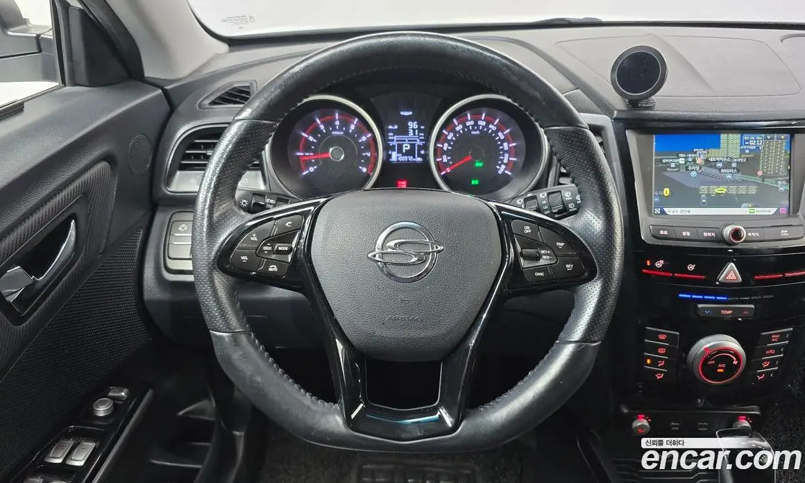 SsangYong TIBOLI 2019 1.6 автомат (гидро), фото 13