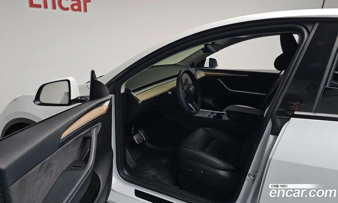 Tesla Model Y 2023 0.2 автомат (гидро), фото 12 Tesla Model Y 2023 0.2 автомат (гидро), фото 12