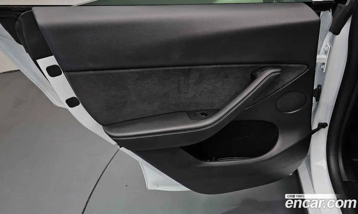 Tesla Model Y 2023 0.2 автомат (гидро), фото 14 Tesla Model Y 2023 0.2 автомат (гидро), фото 14