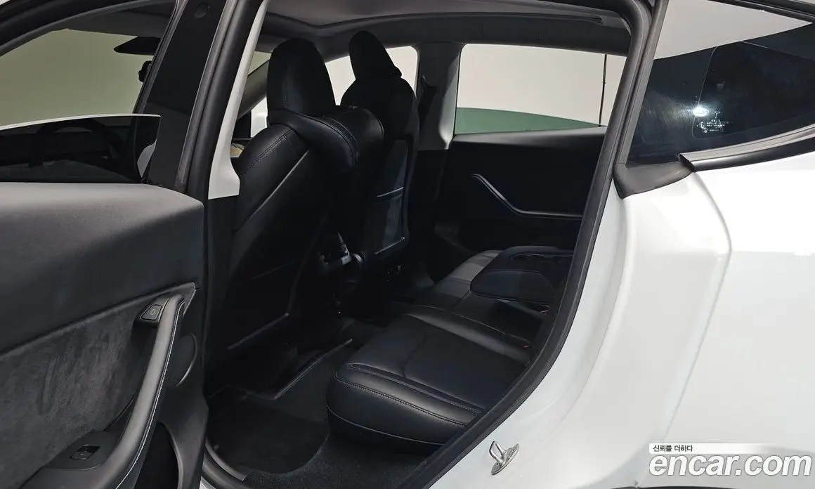 Tesla Model Y 2023 0.2 автомат (гидро), фото 16 Tesla Model Y 2023 0.2 автомат (гидро), фото 16