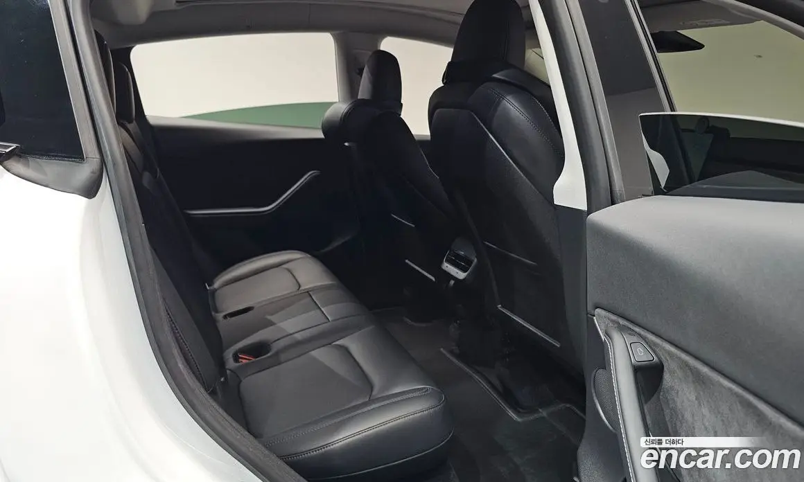 Tesla Model Y 2023 0.2 автомат (гидро), фото 17 Tesla Model Y 2023 0.2 автомат (гидро), фото 17