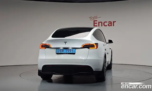 Tesla Model Y 2023 0.2 автомат (гидро), миниатюра 3 Tesla Model Y 2023 0.2 автомат (гидро), миниатюра 3