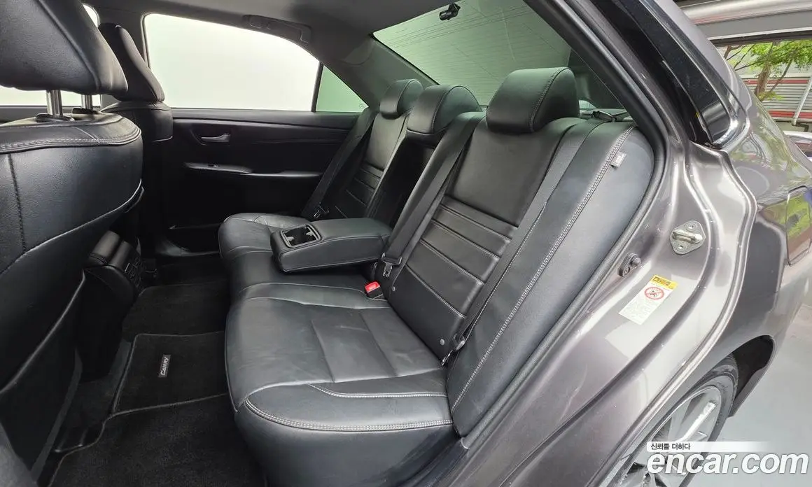 Toyota Camry 2017 2.5 автомат (гидро), фото 12