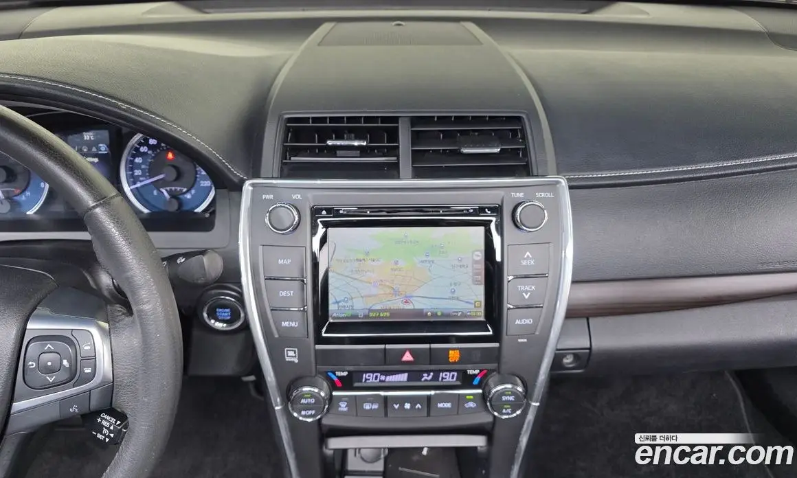 Toyota Camry 2017 2.5 автомат (гидро), фото 14