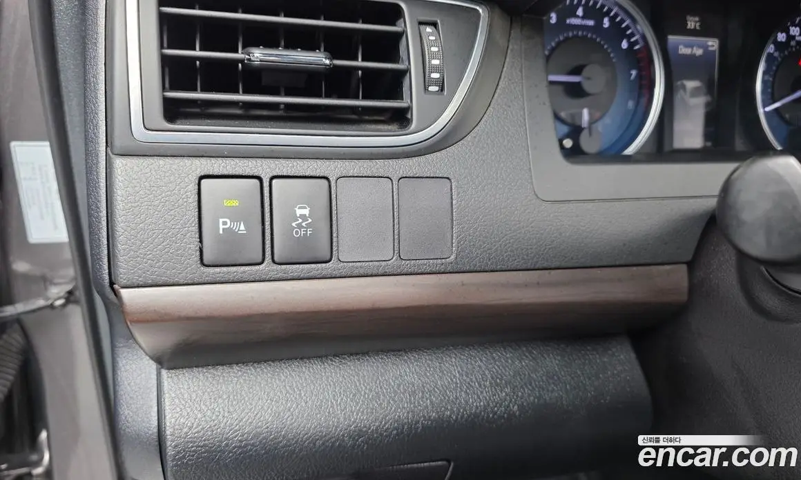 Toyota Camry 2017 2.5 автомат (гидро), фото 17