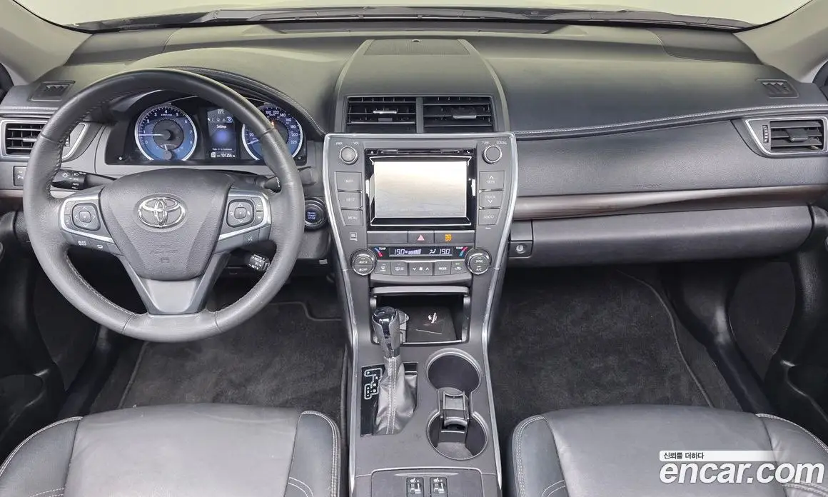 Toyota Camry 2017 2.5 автомат (гидро), фото 7