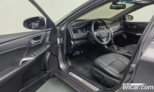 Toyota Camry 2017 2.5 автомат (гидро), миниатюра 10