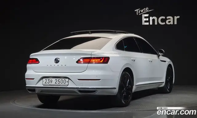 Volkswagen Arteon 2018 2.0 автомат (гидро), миниатюра 2