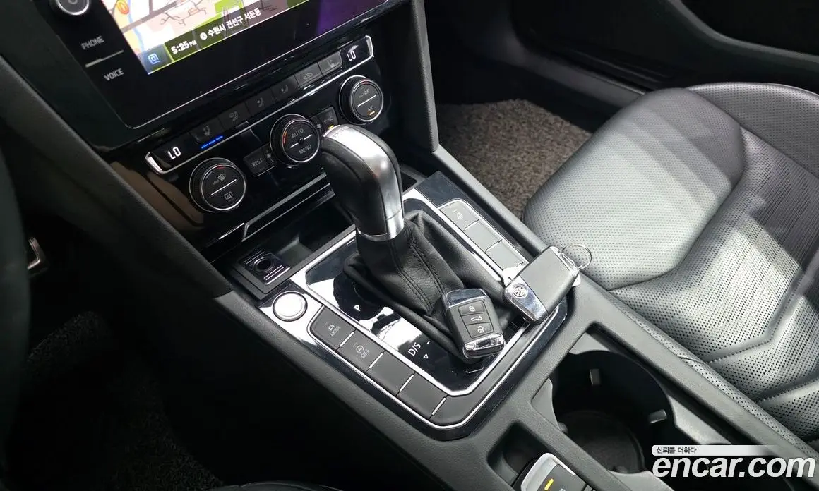 Volkswagen Arteon 2019 2.0 автомат (гидро), фото 12