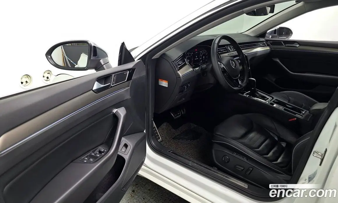 Volkswagen Arteon 2019 2.0 автомат (гидро), фото 13