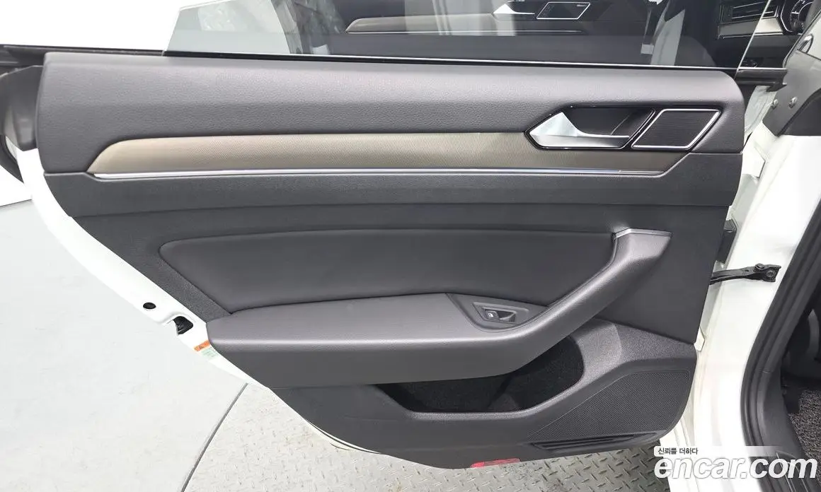 Volkswagen Arteon 2019 2.0 автомат (гидро), фото 15