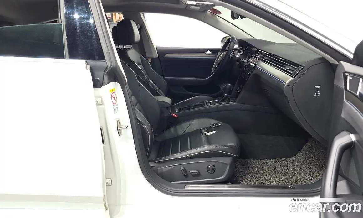 Volkswagen Arteon 2019 2.0 автомат (гидро), фото 16
