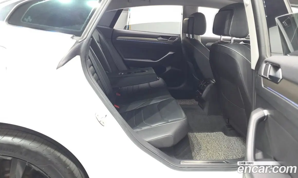 Volkswagen Arteon 2019 2.0 автомат (гидро), фото 17