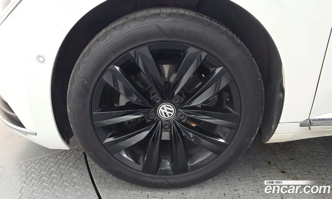 Volkswagen Arteon 2019 2.0 автомат (гидро), фото 5