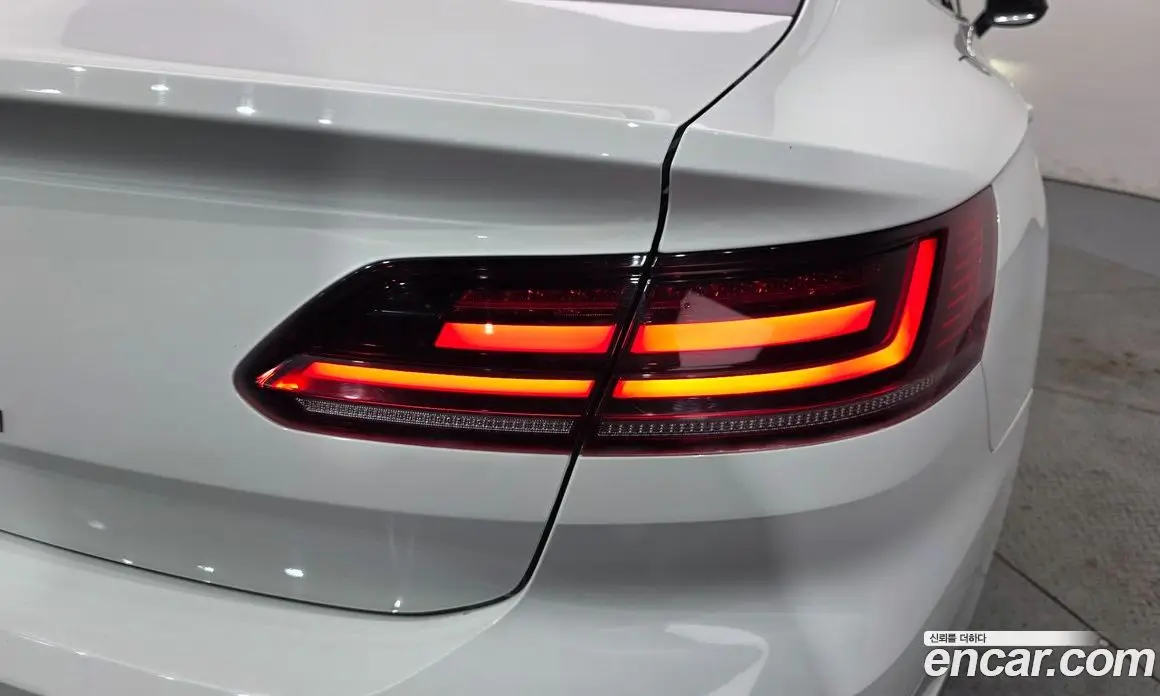 Volkswagen Arteon 2019 2.0 автомат (гидро), фото 9