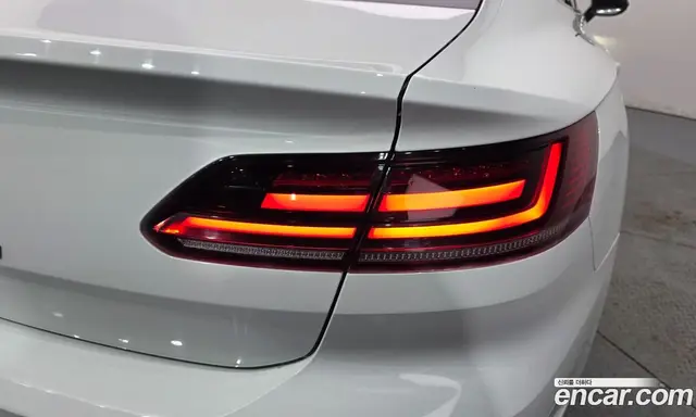 Volkswagen Arteon 2019 2.0 автомат (гидро), миниатюра 9
