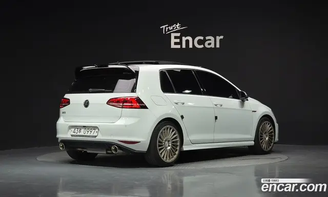 Volkswagen Golf 2015 2.0 автомат (гидро), миниатюра 2