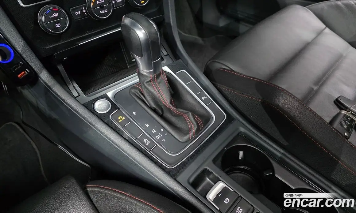Volkswagen Golf 2015 2.0 автомат (гидро), фото 12