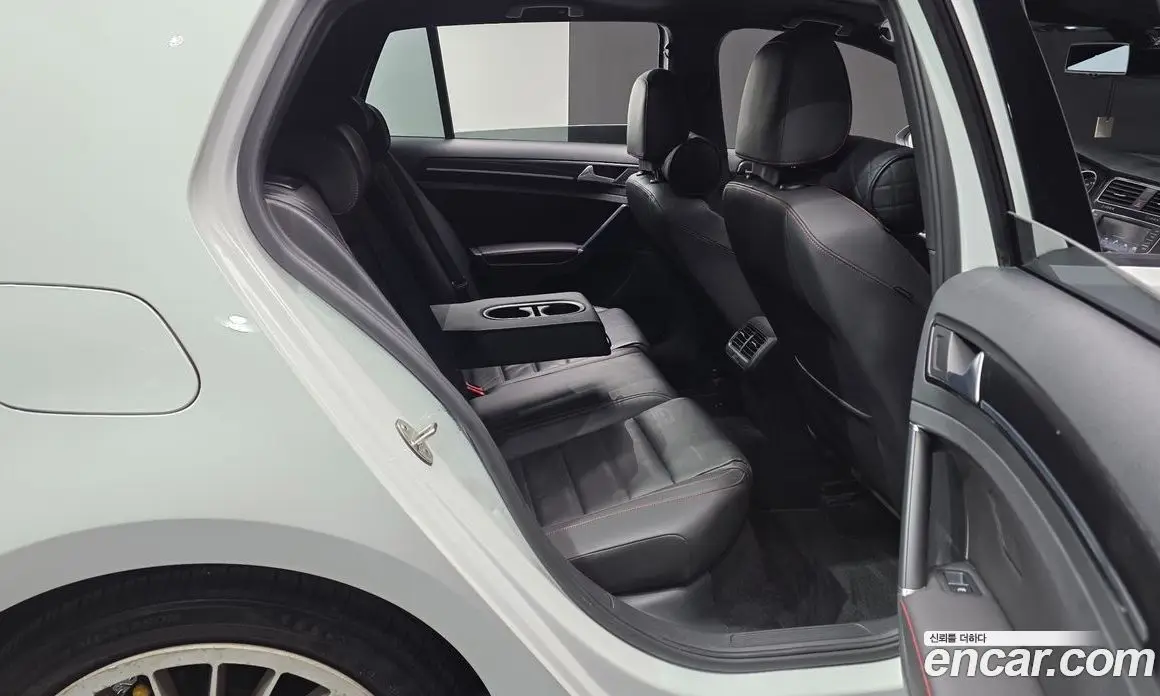 Volkswagen Golf 2015 2.0 автомат (гидро), фото 17