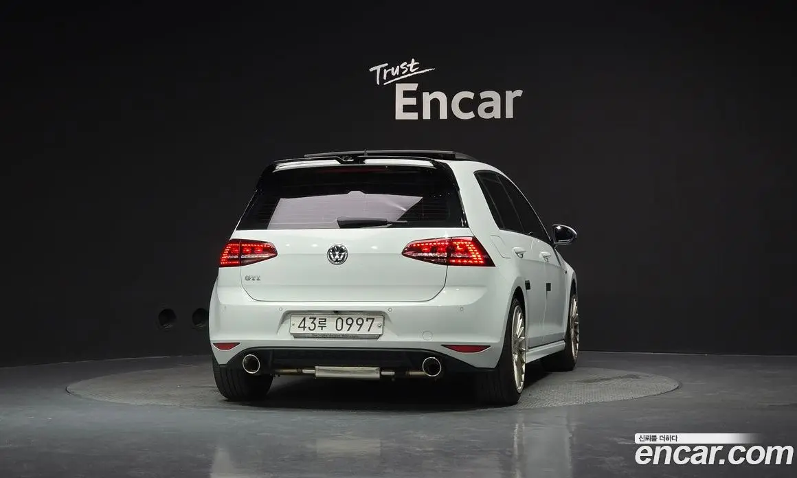 Volkswagen Golf 2015 2.0 автомат (гидро), фото 4