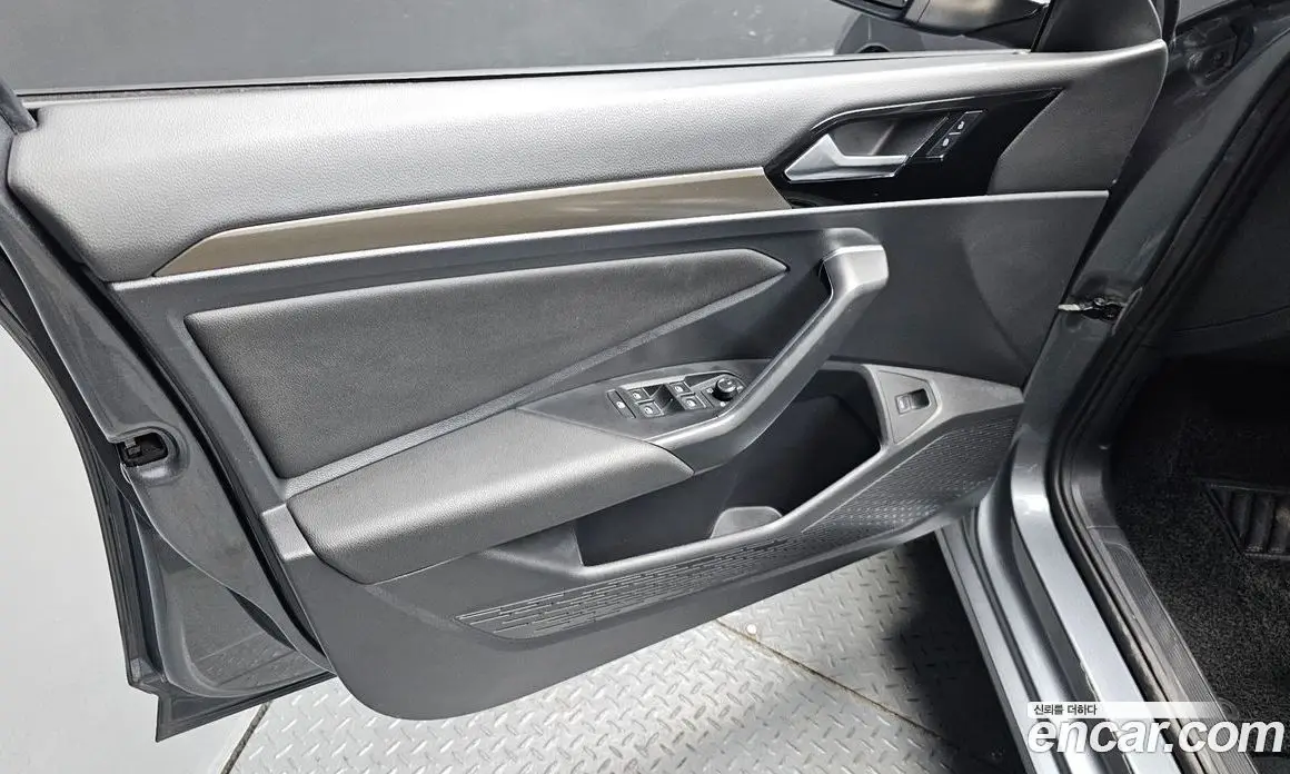 Volkswagen Jetta 2021 1.4 автомат (гидро), фото 14