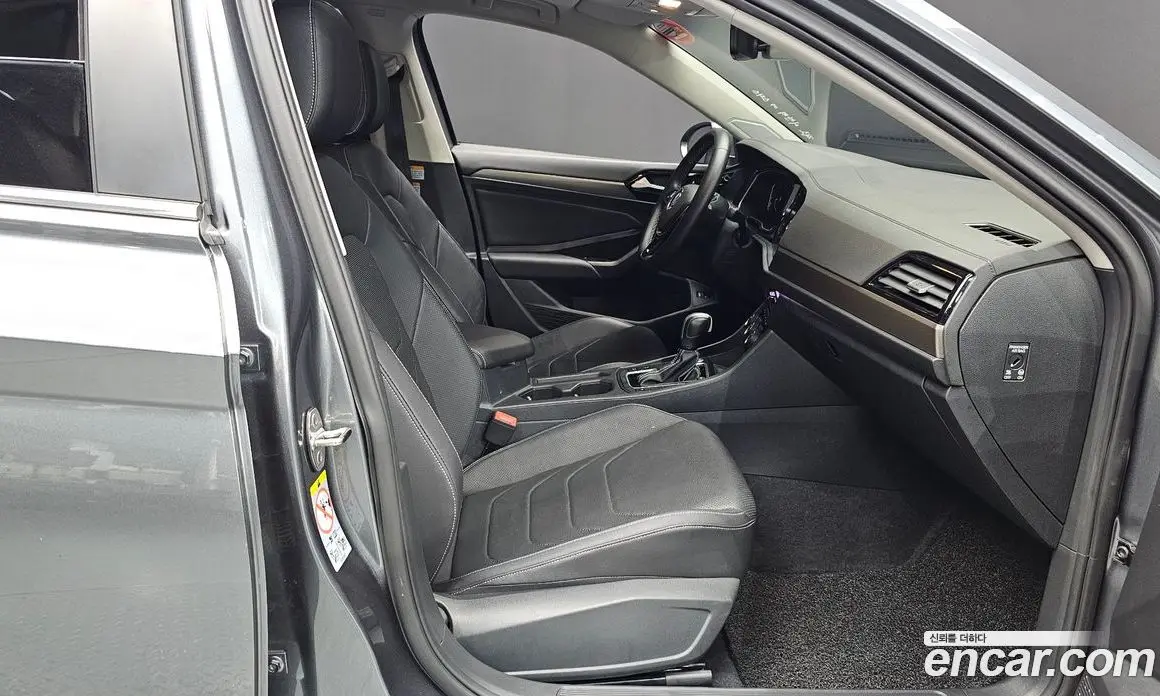 Volkswagen Jetta 2021 1.4 автомат (гидро), фото 16