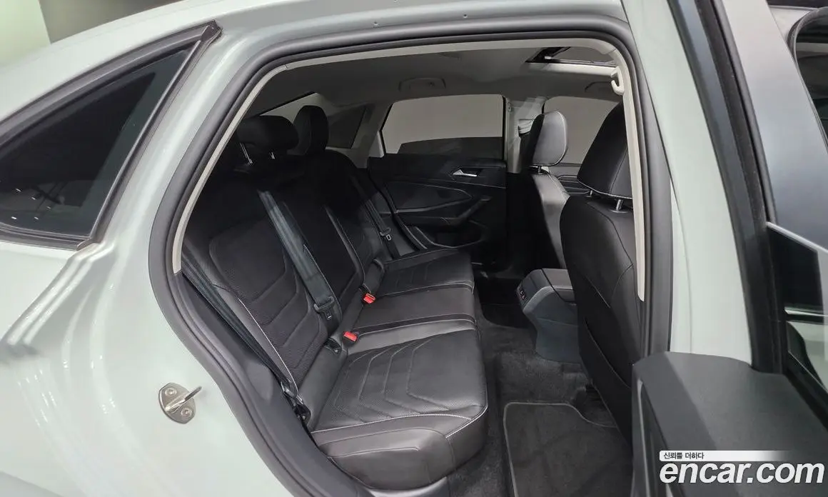 Volkswagen Jetta 2023 1.5 автомат (гидро), фото 32