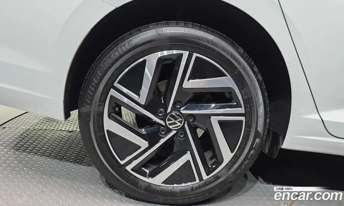 Volkswagen Jetta 2023 1.5 автомат (гидро), фото 5