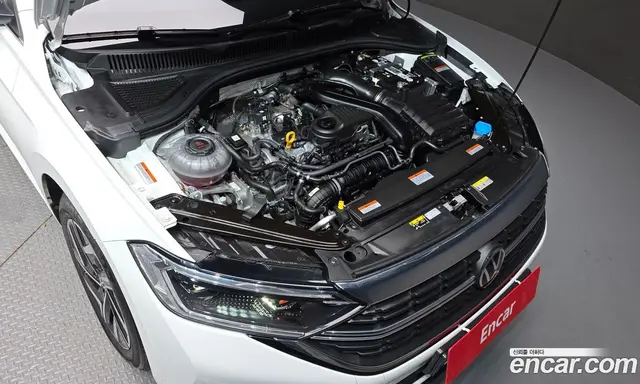 Volkswagen Jetta 2023 1.5 автомат (гидро), миниатюра 6