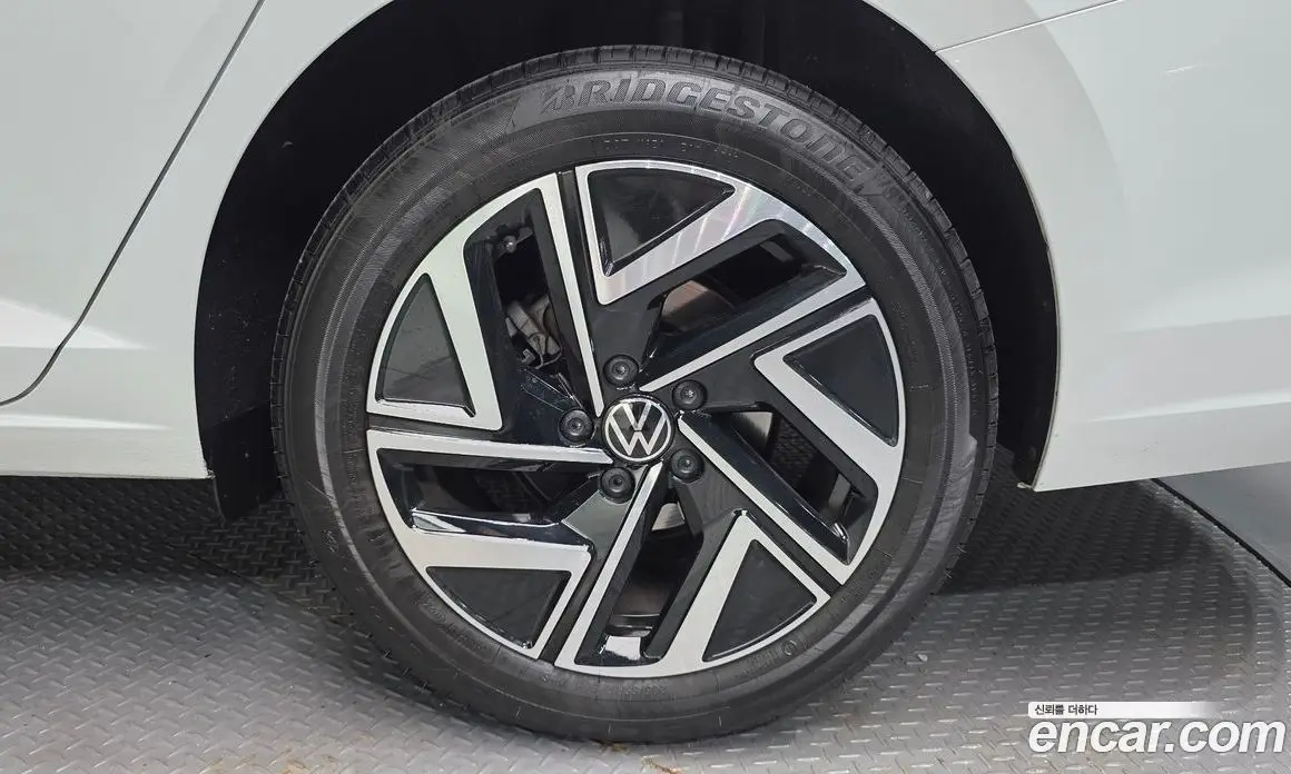 Volkswagen Jetta 2023 1.5 автомат (гидро), фото 7
