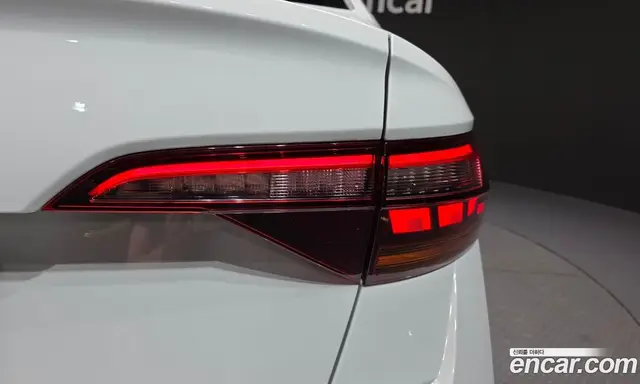 Volkswagen Jetta 2023 1.5 автомат (гидро), миниатюра 9