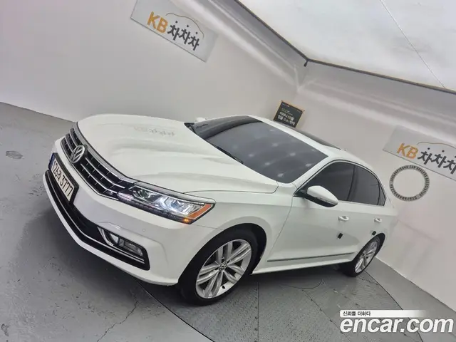 Volkswagen Passat, 2018, 32 993 км