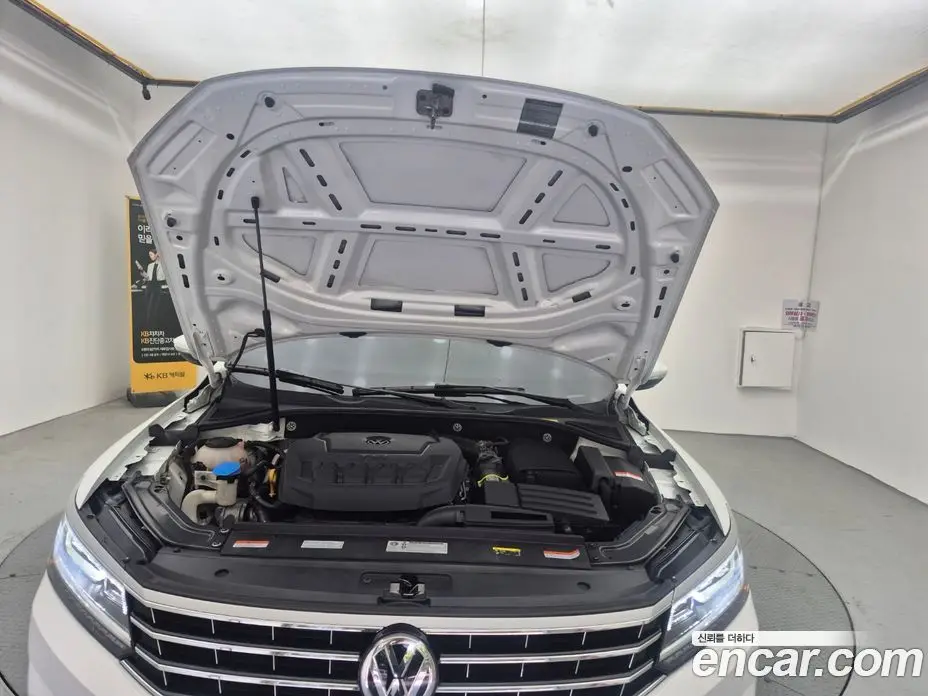 Volkswagen Passat 2018 2.0 автомат (гидро), фото 17