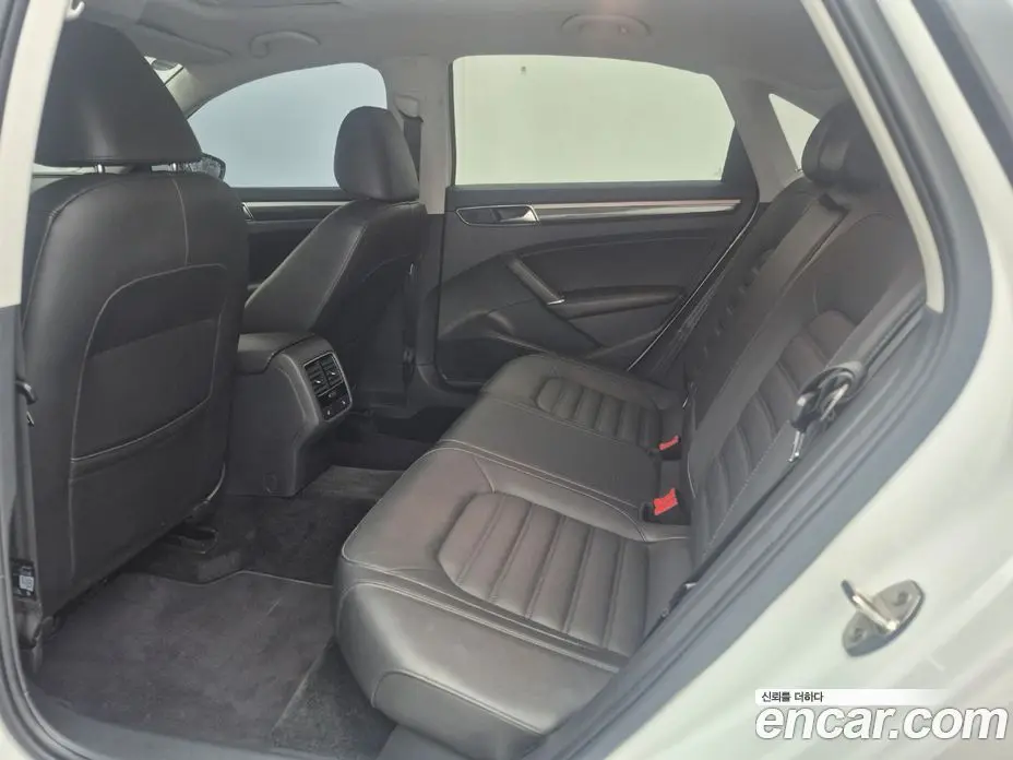 Volkswagen Passat 2018 2.0 автомат (гидро), фото 18